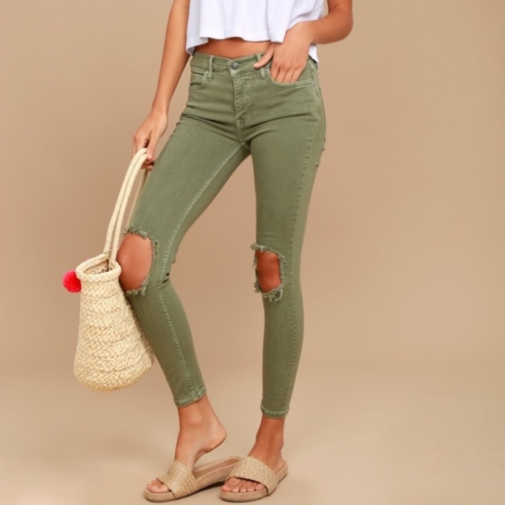 Free People Olive Green Ripped Skinny Jeans Casual Boho Thrashed Denim Size 28